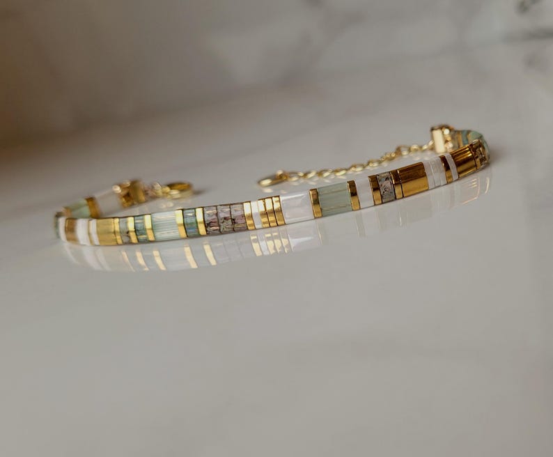 Green & Gold Tila Bead Bracelet – Adjustable Flat Bead Bracelet for Women