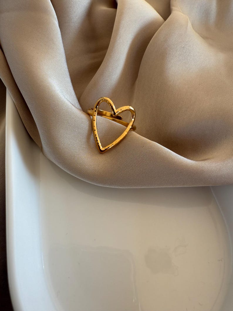 Hollow Heart Stainless Steel Ring – Adjustable Perfect Women’s Ring