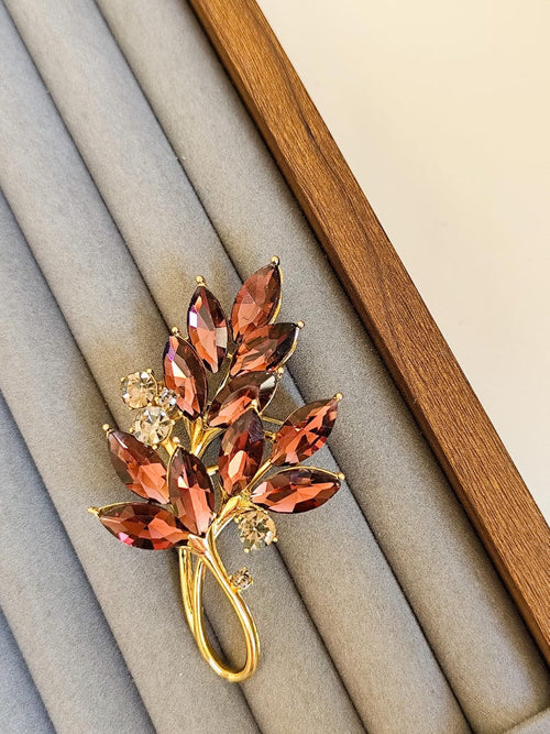 Brown Crystal Foliage Brooch – Luxurious Chic Accessory for Coats, Uniforms, Suits, Hats & Special Occasions
